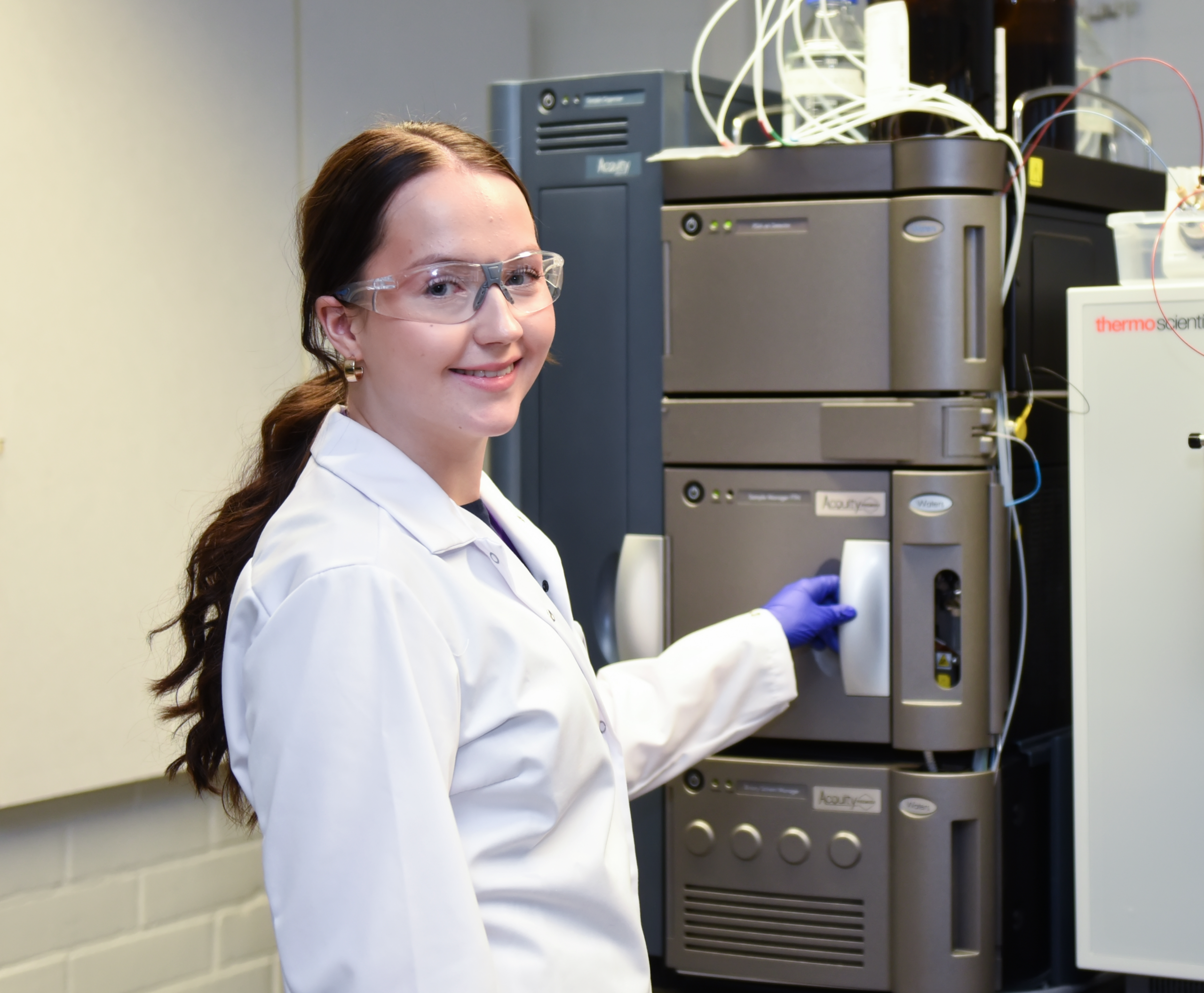 Admescope scientist working in the laboratory